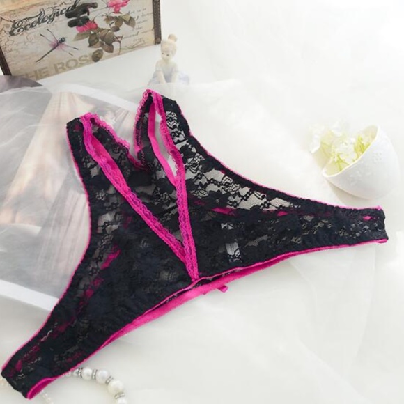 BLACK Crotchless Lace panties 34" to 44" waist - Picture 2 of 8